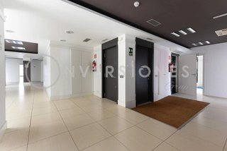 Oficina en alquiler en La Maternitat i Sant Ramon en Barcelona - Imagen 36