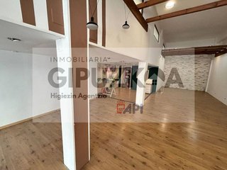 Local comercial en alquiler en Gros en San Sebastián-Donostia