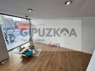 Local comercial en alquiler en Gros en San Sebastián-Donostia