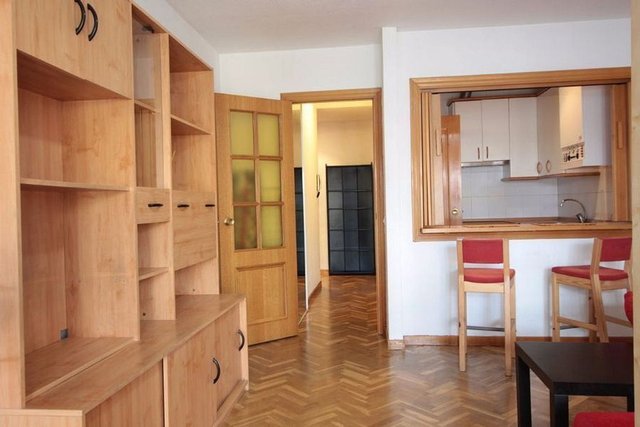 Estudio en alquiler en Guindalera en Madrid - Imagen 2