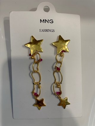 Pendientes largos Mango estrellas doradas