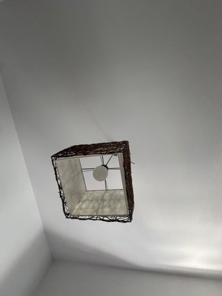 Lámpara de techo tejida