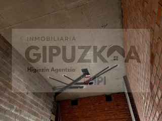 Local comercial en alquiler en Centro en San Sebastián-Donostia