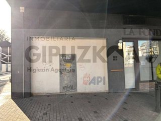 Local comercial en alquiler en Centro en San Sebastián-Donostia