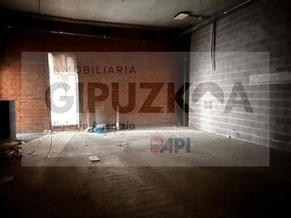 Local comercial en alquiler en Centro en San Sebastián-Donostia