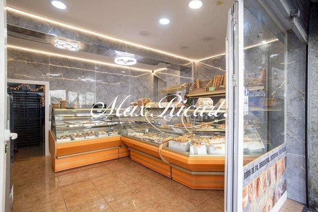 Local comercial en venta en El Raval en Barcelona - Imagen 2
