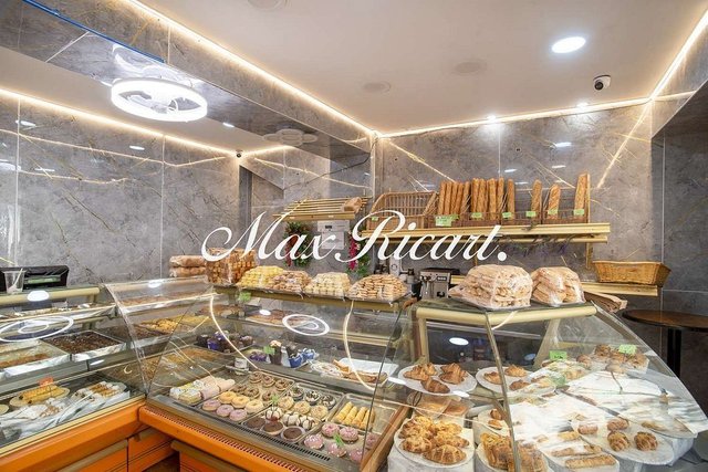 Local comercial en venta en El Raval en Barcelona - Imagen 4