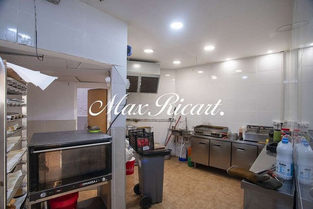 Local comercial en venta en El Raval en Barcelona - Imagen 8