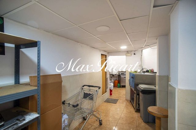 Local comercial en venta en El Raval en Barcelona - Imagen 16