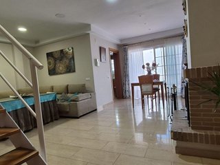 Casa adosada en venta en Pilas