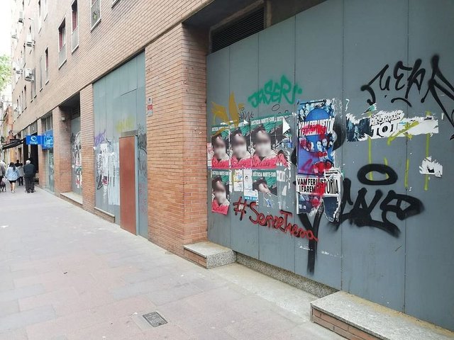 Local comercial en alquiler en El Turó de la Peira en Barcelona - Imagen 4
