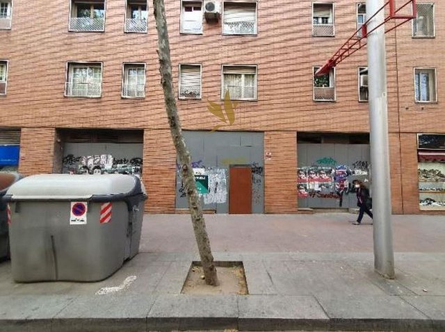 Local comercial en alquiler en El Turó de la Peira en Barcelona - Imagen 5