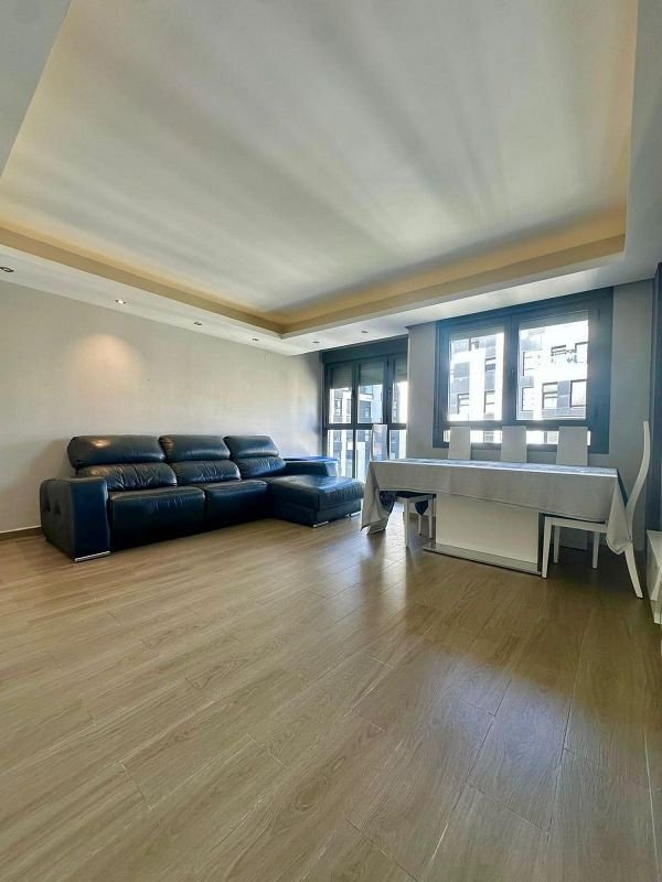 Piso en alquiler en Valdebebas - Valdefuentes en Madrid - Imagen 2