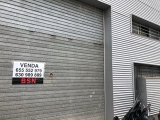 Local comercial en alquiler en Fonts dels Capellans - Viladordis en Manresa