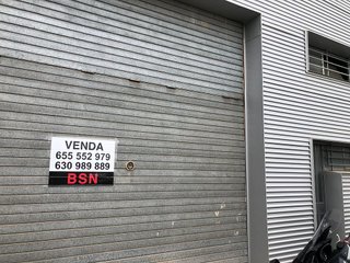 Local comercial en alquiler en Fonts dels Capellans - Viladordis en Manresa