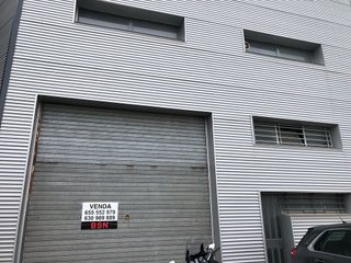 Local comercial en alquiler en Fonts dels Capellans - Viladordis en Manresa
