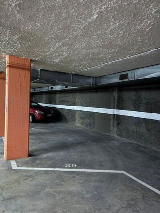 Garaje en alquiler en Eixample Sud – Migdia en Girona