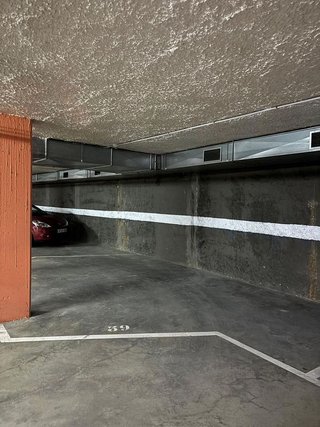 Garaje en alquiler en Eixample Sud – Migdia en Girona
