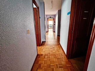 Oficina en alquiler en Plaza España - Villa Pilar - Reyes Católicos - Vadillos en Burgos