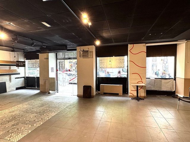 Local comercial en alquiler en Arapiles en Madrid - Imagen 2