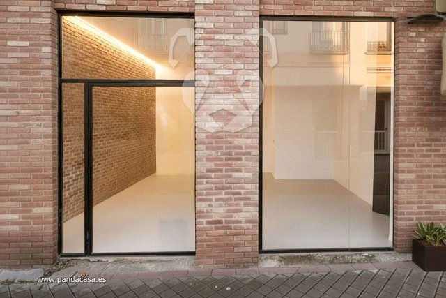 Local comercial en venta en Pacífico en Madrid
