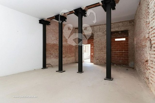 Local comercial en venta en Pacífico en Madrid - Imagen 2