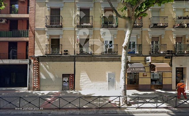 Local comercial en venta en Pacífico en Madrid - Imagen 9