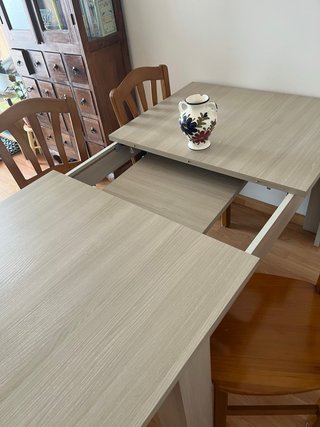 Mesa extensible y 4 Sillas Comedor Madera maciza
