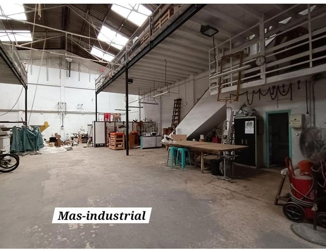 Nave industrial en venta en Ciutat Fallera en Valencia - Imagen 3