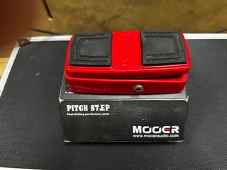 Pack Pedales Morpheus Droptune y Mooer Pich Step