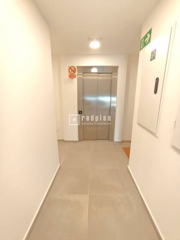Piso en alquiler en Valdeacederas en Madrid - Imagen 2