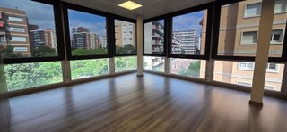 Oficina en alquiler en Les Corts en Barcelona - Imagen 25