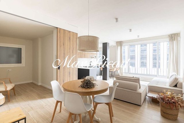 Piso en venta en Les Corts en Barcelona - Imagen 3