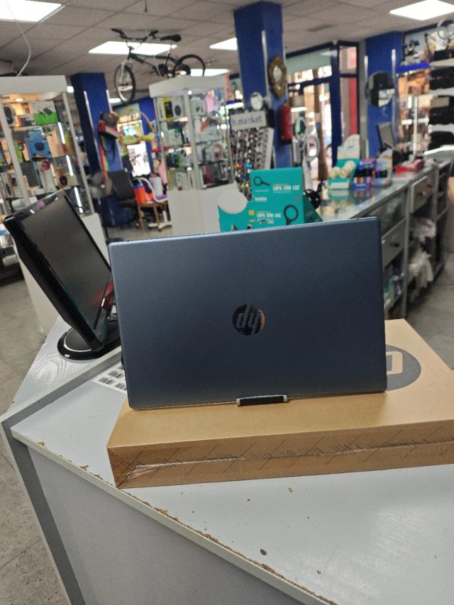 Ordenador portátil HP Plata y Negro