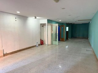 Local comercial en venta en La Prosperitat en Barcelona - Imagen 20
