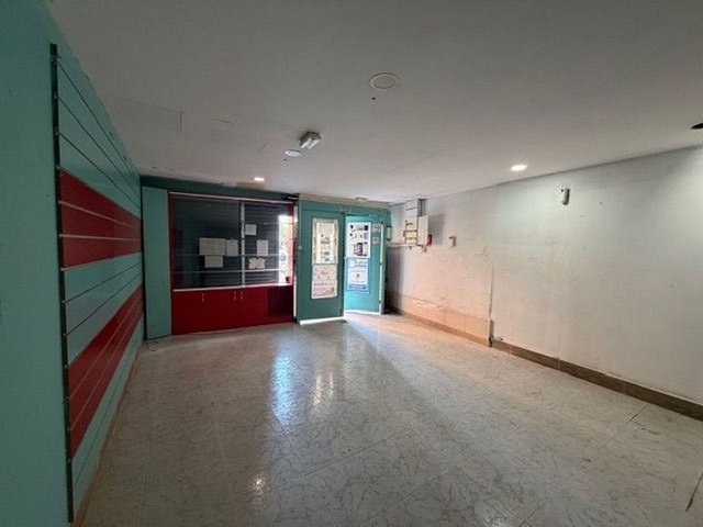 Local comercial en venta en La Prosperitat en Barcelona - Imagen 6