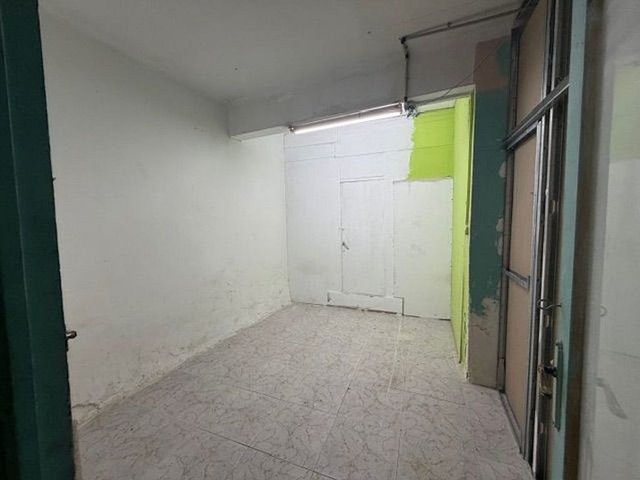 Local comercial en venta en La Prosperitat en Barcelona - Imagen 10