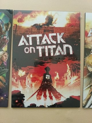 URGE Láminas Comics Marvel y Anime