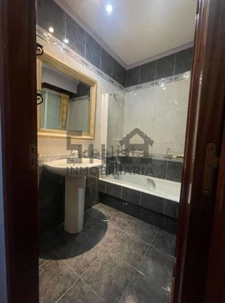 Piso en alquiler en Centro en Ourense