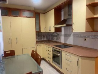 Piso en alquiler en Centro en Ourense