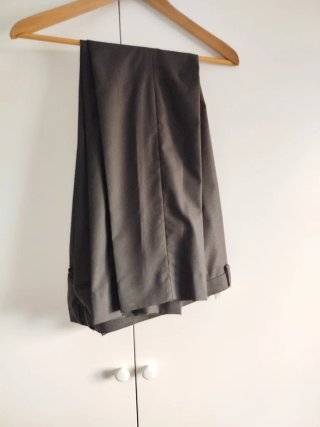 Traje juvenil Zara Man gris talla 40