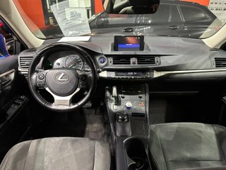 Lexus CT 1.8 HYBRID 136 BUSINESS (2020)
