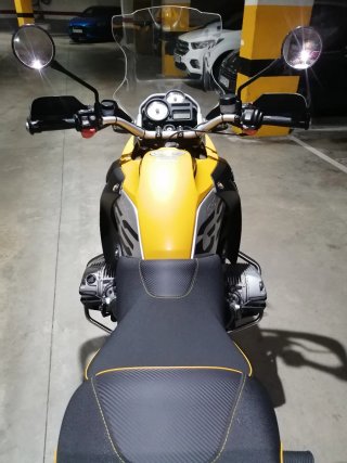 BMW R 1200 GS Negro y Amarillo