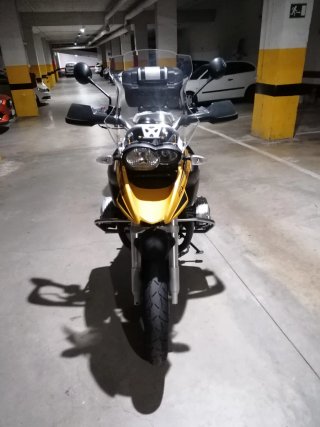 BMW R 1200 GS Negro y Amarillo