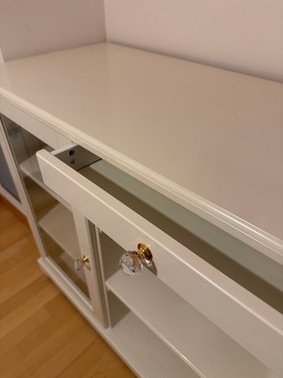 Aparador IKEA LIATORP Blanco madera y cristal
