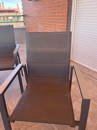 Conjunto mesa y sillas exterior