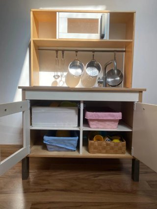 Cocinita de madera para niños