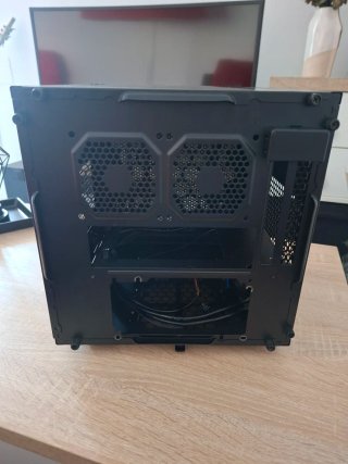 Caja PC Thermaltake Core V1