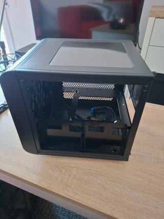 Caja PC Thermaltake Core V1