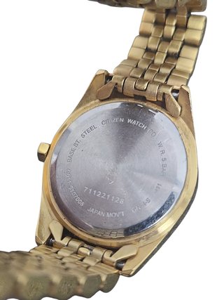 Reloj Citizen G011DB Dorado